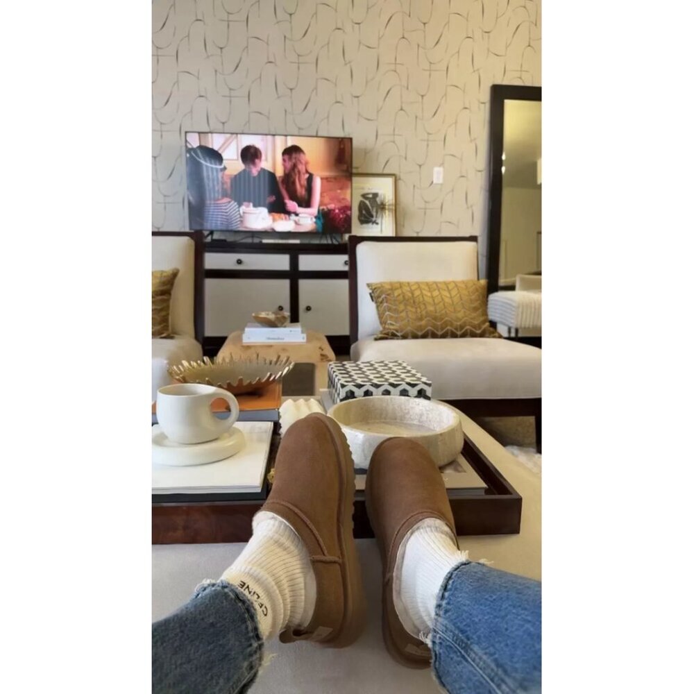 UGG Classic Micro Genuine Shearling Lined Slip-On in Chestnut Size US 10